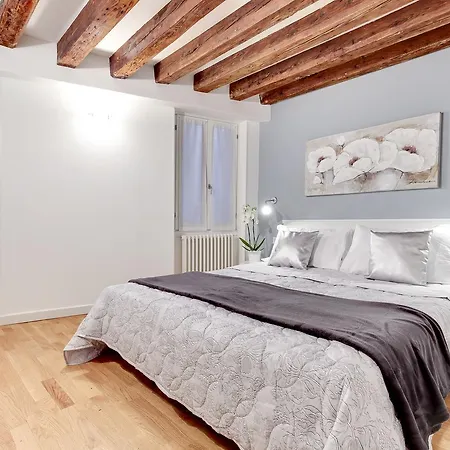 Apartment San Marco - Campo Manin By Wonderful Italy Venice